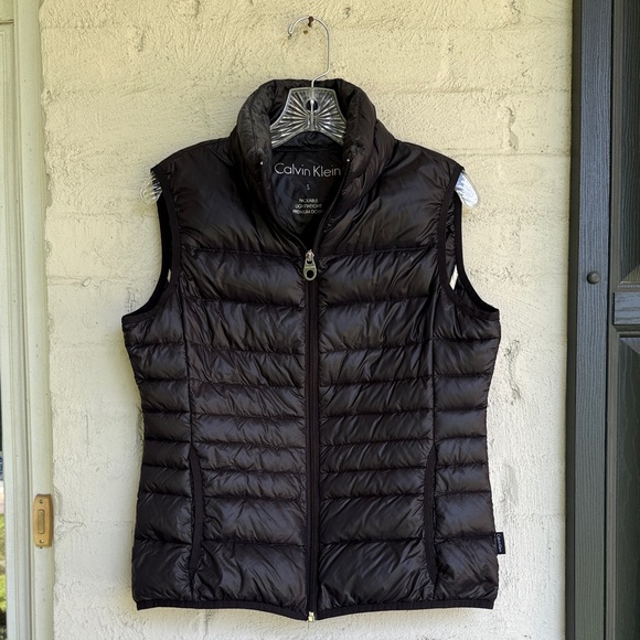 Calvin Klein Black Packable Lightweight Premium Down Vest Size Small - Picture 12 of 12